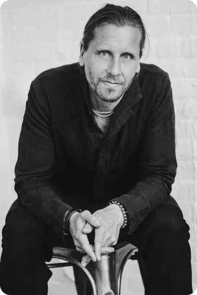 Dr. Beau Lotto, World-Renowned Neuroscientist
